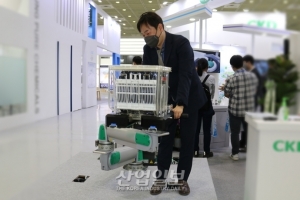 [포토뉴스] 80kg까지 팔레타이징 작업 '거뜬'