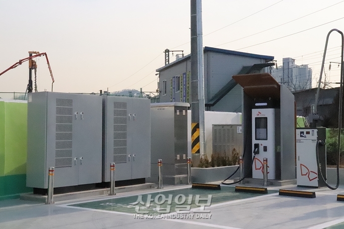 주유소에서 전기차 충전…‘에너지 슈퍼스테이션’ 1호 개소