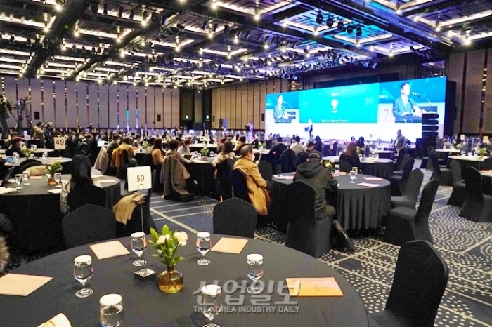 메타버스의 새로운 패러다임 제시