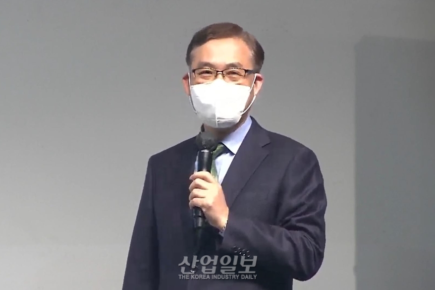 “올해 탄소중립 이행의 원년…지자체가 주역 돼야 해”
