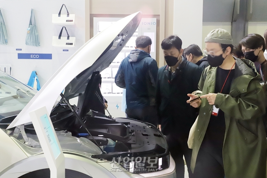 [xEV트렌드코리아2022] 가까이서 들여다보는 ‘올해의 전기차’
