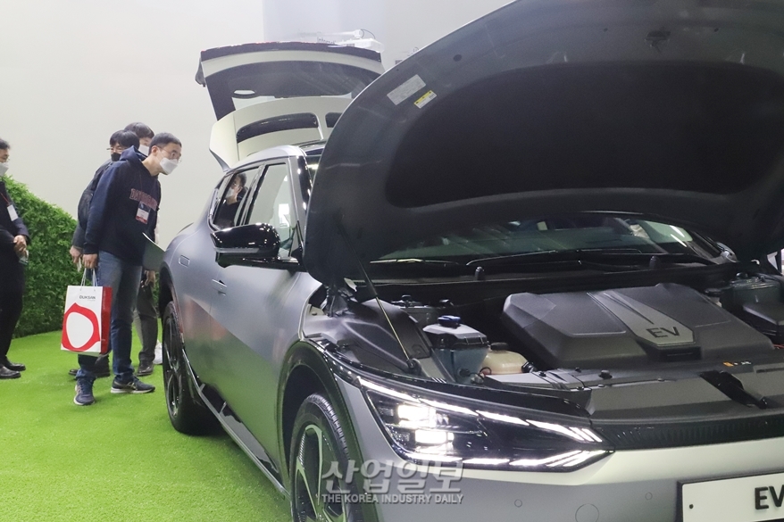 [xEV트렌드코리아2022] 가까이서 들여다보는 ‘올해의 전기차’