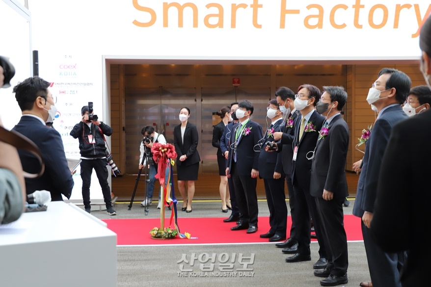 [스마트팩토리·오토메이션월드] 스마트팩토리·자동화산업전, 코엑스서 개막…320여 개사 참가