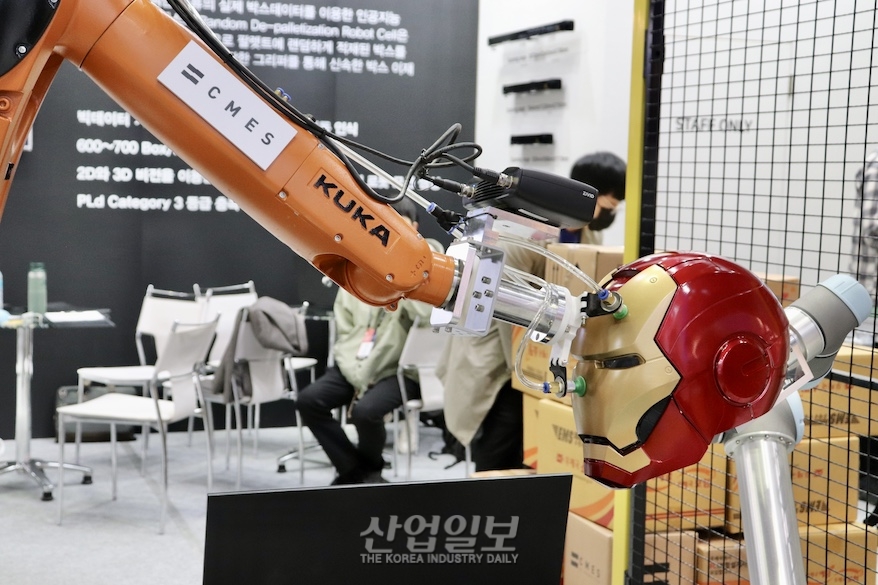 [스마트팩토리·오토메이션월드] 3D비전으로 조립하는 ‘아이언맨’