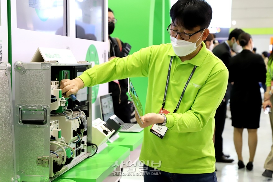 [스마트팩토리·오토메이션월드] 증강현실(AR)기술로 산업에 스마트를 더하다