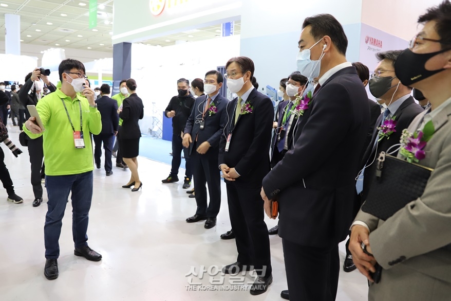 [스마트팩토리·오토메이션월드] 증강현실(AR)기술로 산업에 스마트를 더하다