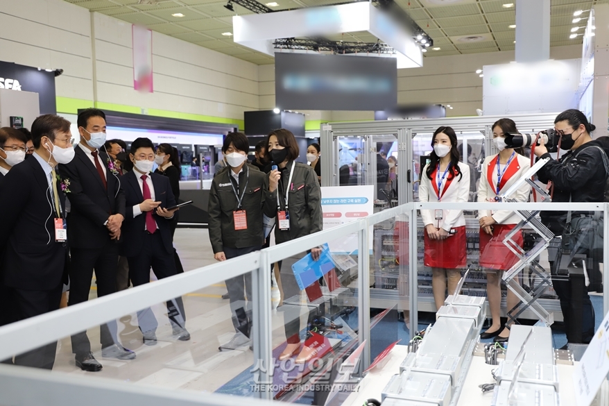 [스마트팩토리·오토메이션월드] 야마하, '모듈구조의 리니어 반송' 데모 시연