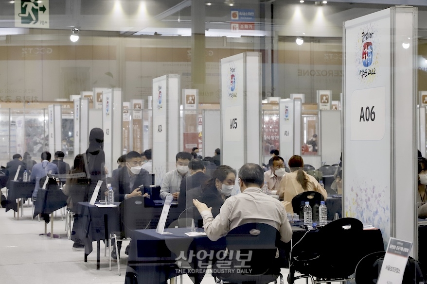 �߼ұ�� �����Ƿ� 'Ȱ¦'���ڸ��� �������� ������ 2022 ����