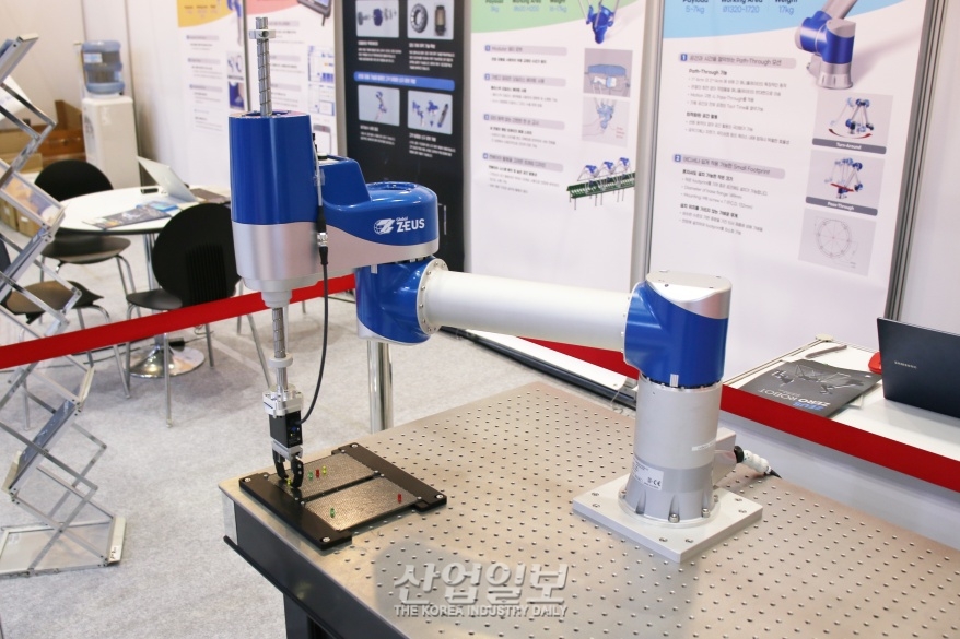 [한국전자제조산업전] 제조 공정에 쓰이는 수평다관절 로봇