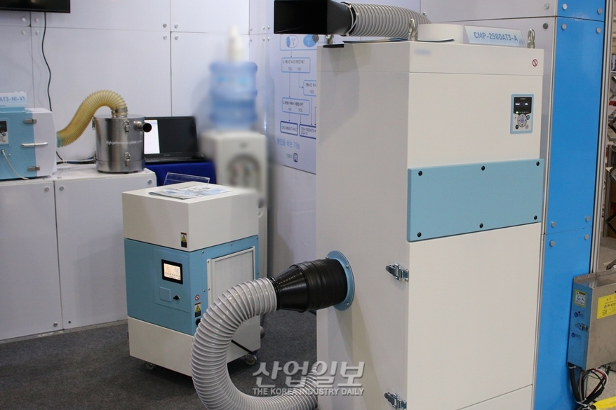 [한국전자제조산업전] 차량용 2차 전지 생산라인…파티클·분진 제거기술 선보여