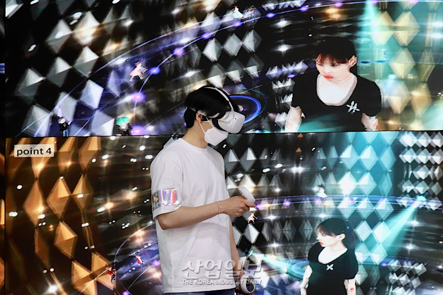 [월드IT쇼] 가상세계에서 에어택시 탑승…’초현실적 경험’하는 참관객