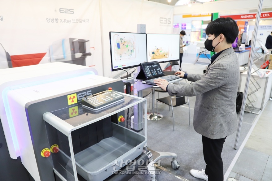 [세계보안엑스포] 양방향 엑스레이로 공항 보안 UP
