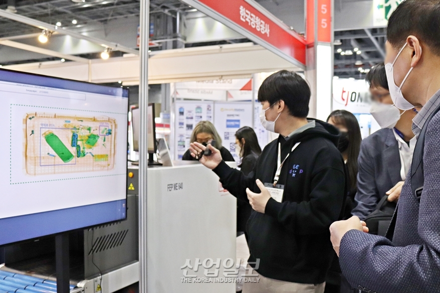[세계보안엑스포] 보안 금지 물품 탐지하는 인공지능 X-Ray 자동판독시스템
