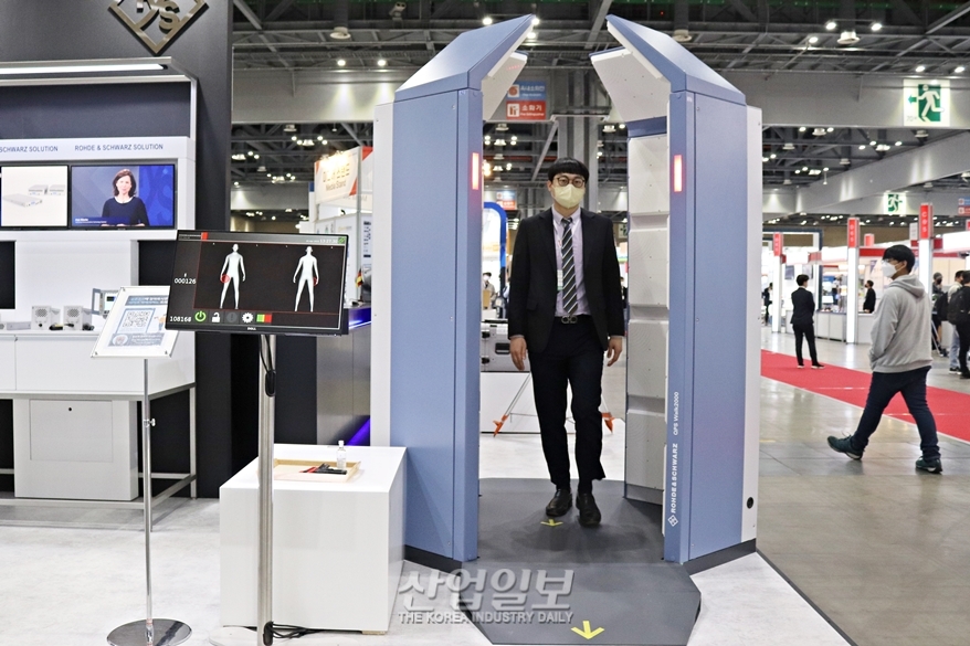 [세계보안엑스포] 전신 보안 검색도 ‘워크스루(Walk-through)’