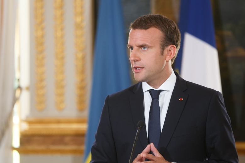 마크롱 재선 친환경 미래산업 육성, 태양광 발전 및 반도체 산업 투자