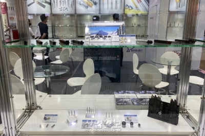 [심토스 2022] 스위스 공구 선보여 …'자동선반' 주력제품