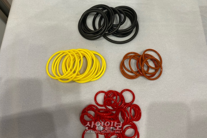 [심토스 2022] 오링 등 산업용 기계에 활용하는 부품 전시