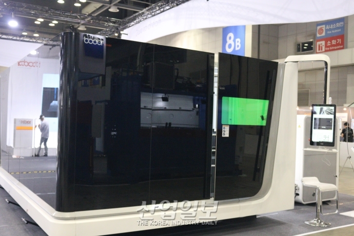 [심토스 2022] 동일 출력으로 더 크고 빠르게 레이저 커팅