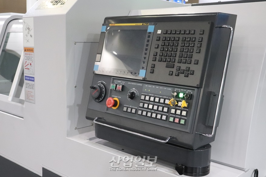 [심토스 2022] “복잡한 형상도 정밀하게”…부품 생산 자동화기계 출품