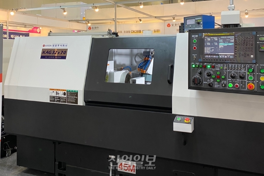 [심토스 2022] 고정밀도·고신뢰성으로 제작된 '연삭기'