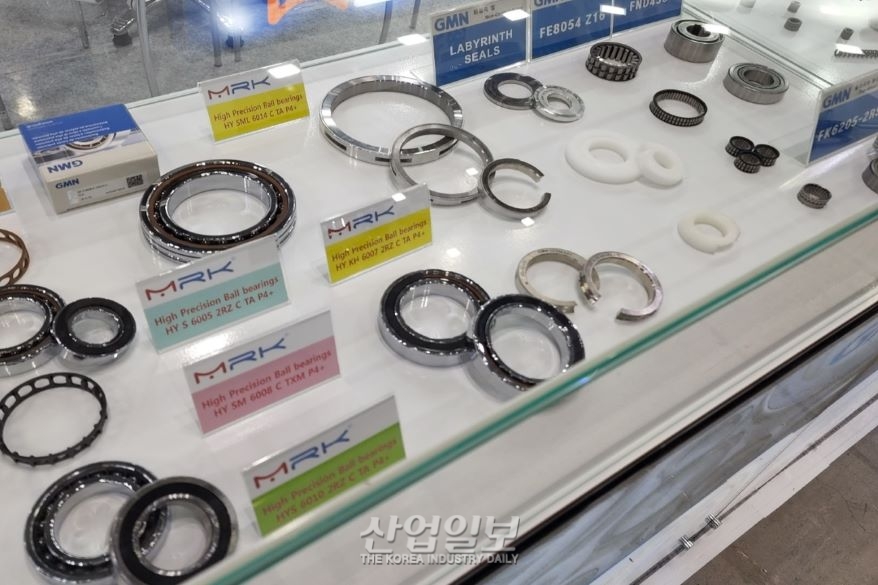 [심토스 2022] 헬리컬 디스크 스프링·스핀들 베어링 등…기계 부품 '집합'