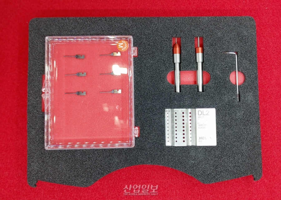 [심토스 2022] 버를 제가하는 디버링 공구