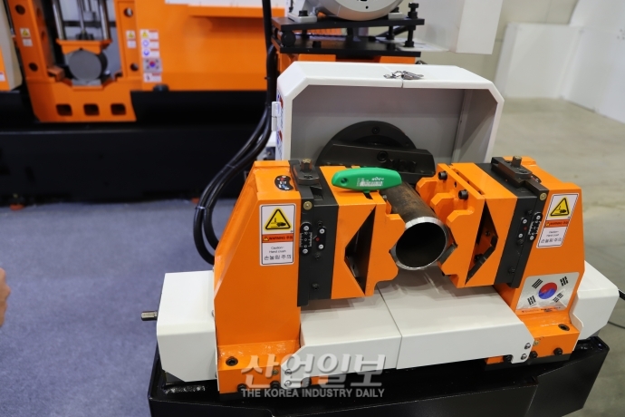 [심토스 2022] 파이프 생산 제품 측정 설비 선보여