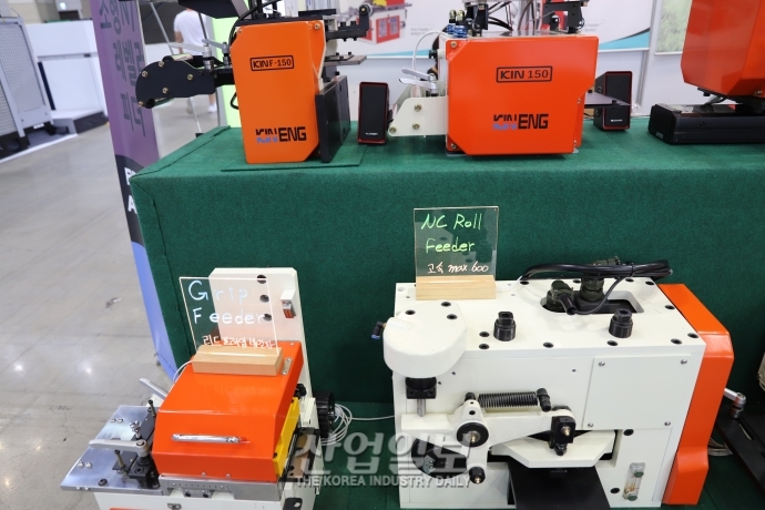 [심토스 2022] 고속 이송·고정밀도 유지 가능 기기 선보여