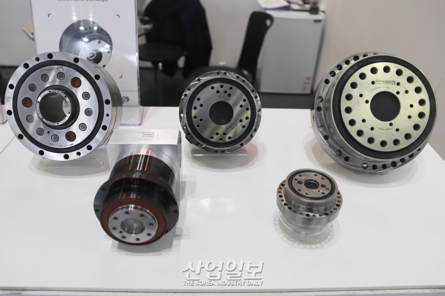 [심토스 2022] 로봇 속도제어, 볼스크류 회전…감속기 활용↑