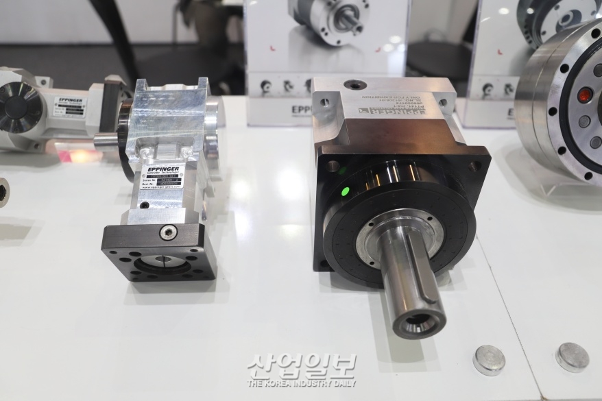 [심토스 2022] 로봇 속도제어, 볼스크류 회전…감속기 활용↑