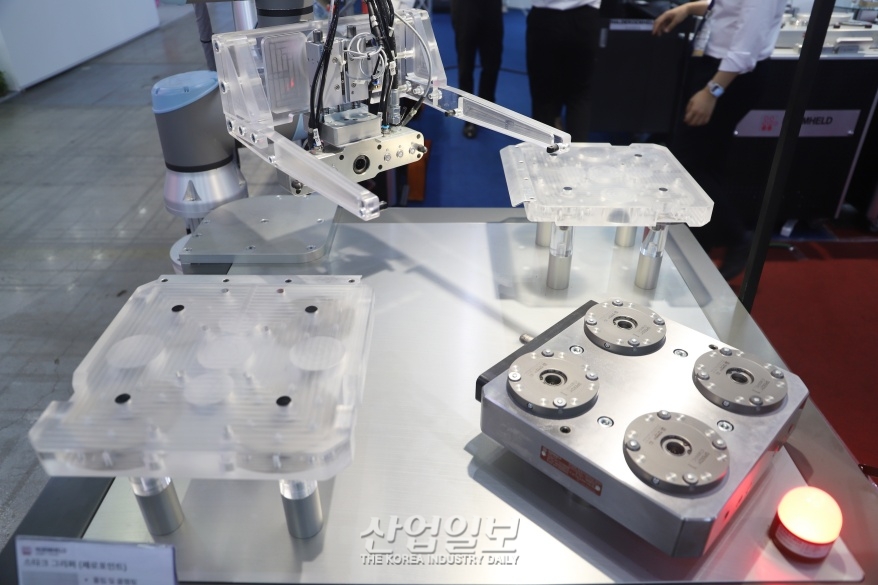 [심토스 2022] 팔렛트 자동 교환으로 셋업(Set up) 시간↓