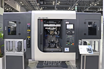 [심토스 2022] 갠트리 로더 자동화 더한 탭핑센터