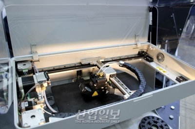 [심토스 2022] 고강도 소재로 산업 부품 출력하는 3D프린터