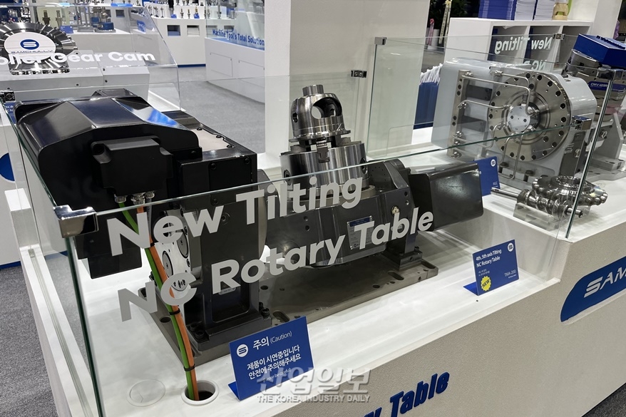 [심토스 2022] 롤러기어캠 구동 방식으로 경량화·소형화 이룬 로터리테이블
