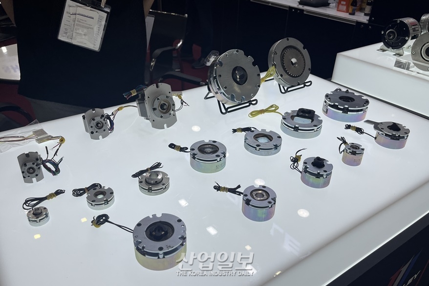 [심토스 2022] 큰 토크의 힘을 안정적으로 잡아내는 전자브레이크