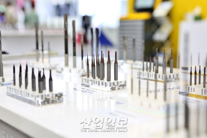 [심토스 2022] SIMTOS 2022, 고경도에 적합한 다양한 툴(Tool) 제품 선보여