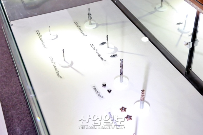 [심토스 2022] 공구 수명 늘려주는 ‘코팅머신’