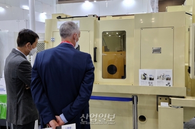 [심토스 2022] '자체제작 스핀들 축'으로 밀링부터 연삭까지