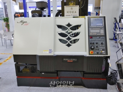 [심토스 2022] 반도체 산업 겨냥한 가공장비