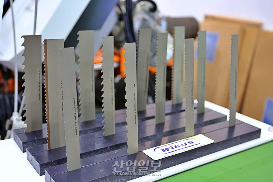 [심토스 2022] 간편 조작으로 절단 작업도 '자동화'