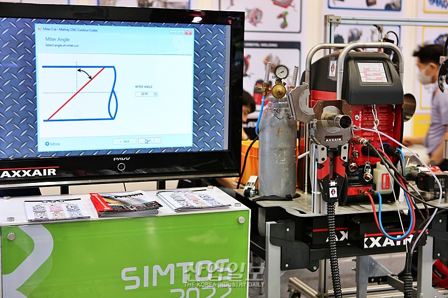 [심토스 2022] '컴팩트하지만 정확하게'… 자동용접 실현