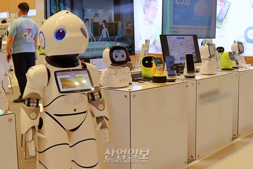 [스마트테크코리아] 고도화하는 돌봄로봇