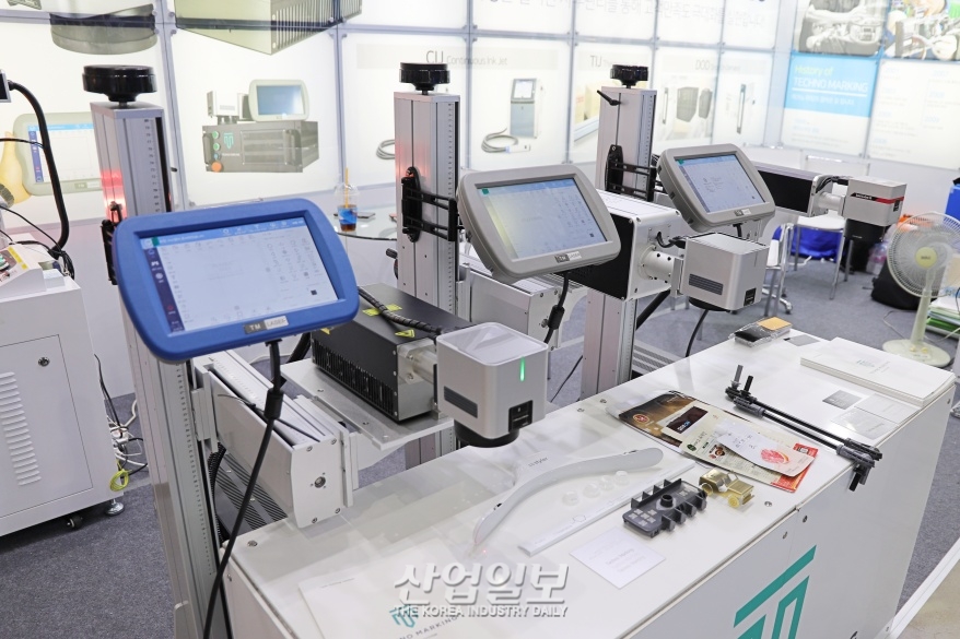 [코리아팩] 파이버(FIBER)와 이산화탄소(CO2) 레이저로 이미지 구현