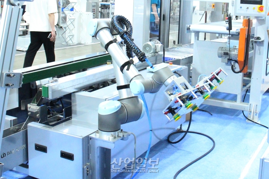 [코리아팩] 박스 두께에 상관없이 자동 제함 가능해진다