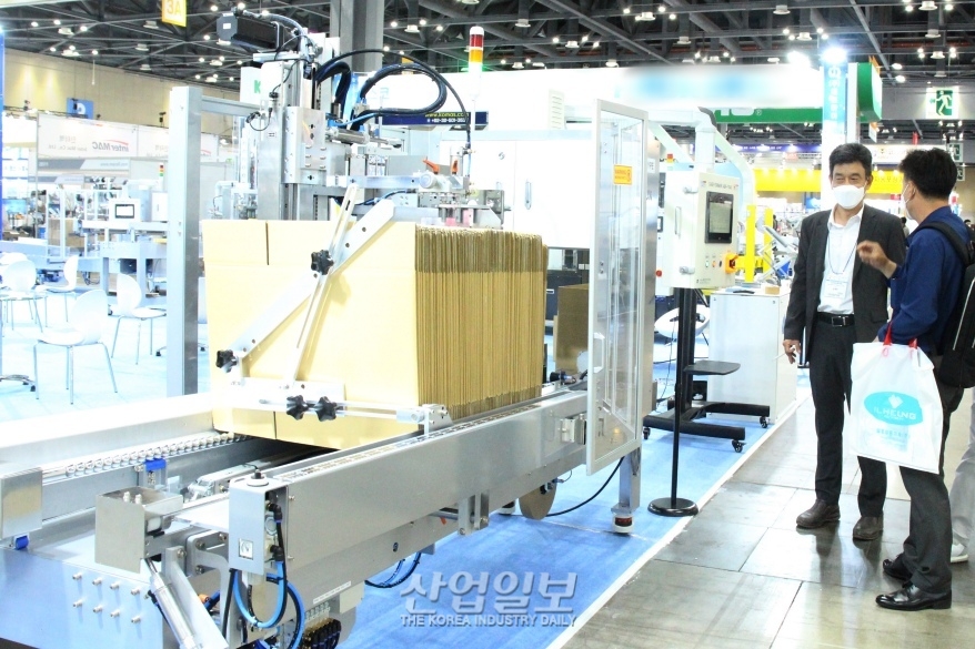 [코리아팩] 박스 두께에 상관없이 자동 제함 가능해진다