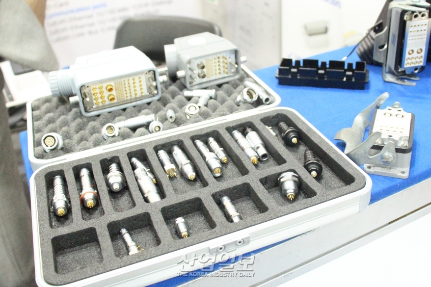 [코리아팩] 소형 커넥터…로봇시장 수요 확대에 힘입어 동반 성장 기대