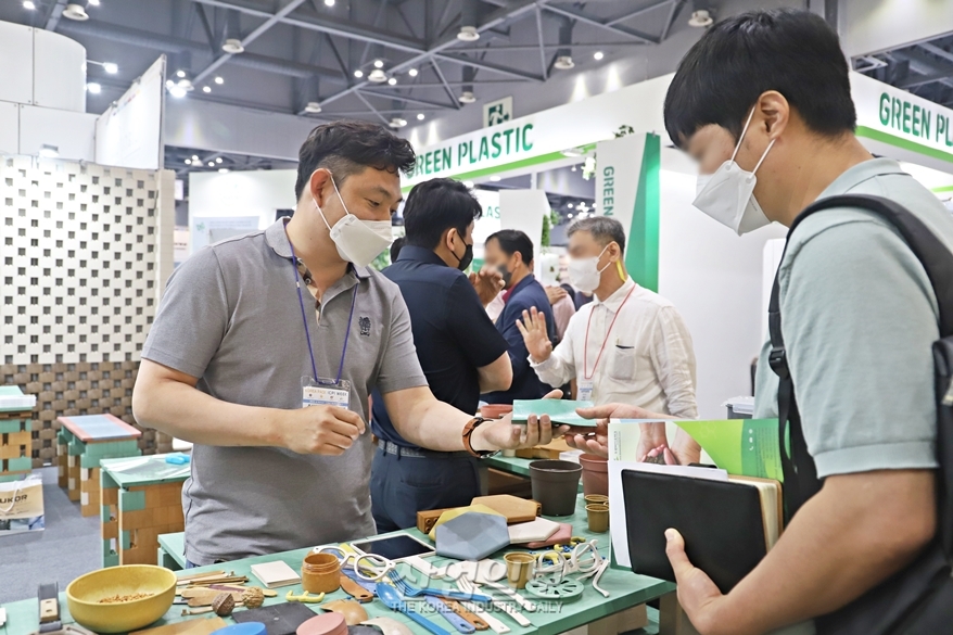 [코리아팩] 목재, 화학 플라스틱을 대체한다