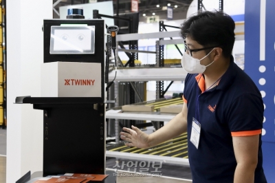 [국제물류산업대전] 다품종소량 주문, 자율주행 ‘오더피킹’ 로봇으로 해결