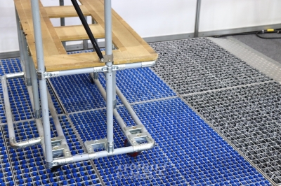 [국제물류산업대전] 지게차 바퀴 이물질, 브러쉬로 안전하게 제거