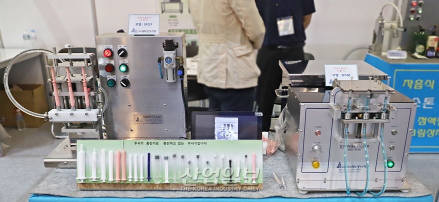 [국제화학장치산업전] 유체 충진기, 식품·화장품·제약 등 다방면 활용